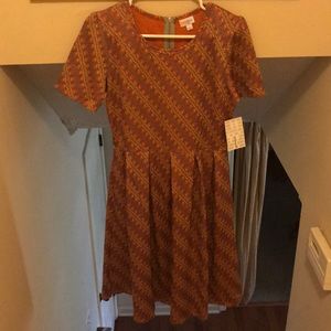 NWT LuLaRoe Amelia Size Large